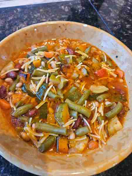 Minestrone Soup Ingredients 2 tbsp olive oil 1 large onion, diced 2 cloves garlic, minced 2 medium c...