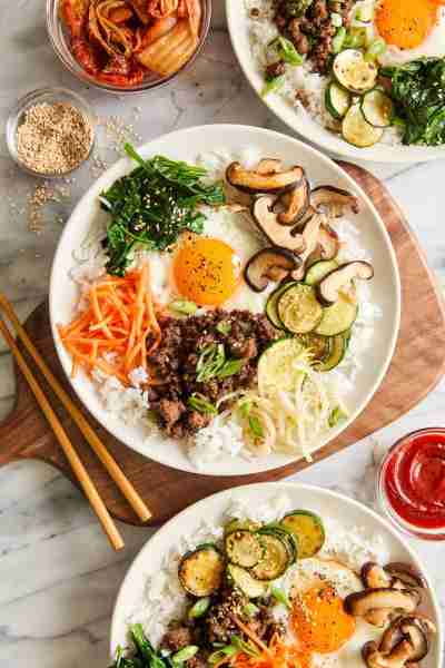 Quick Korean Bibimbap (Korean Rice Bowl) - Easy, make-ahead Korean bibimbap! Perfect for quick dinne...