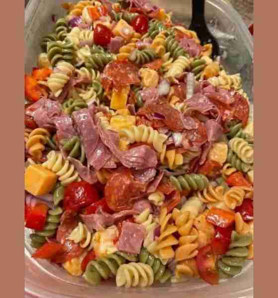 Box of tricolored pasta 1 Red pepper 1red onion 1 pt tomato 1package of pepperoni 1 Package if salam...
