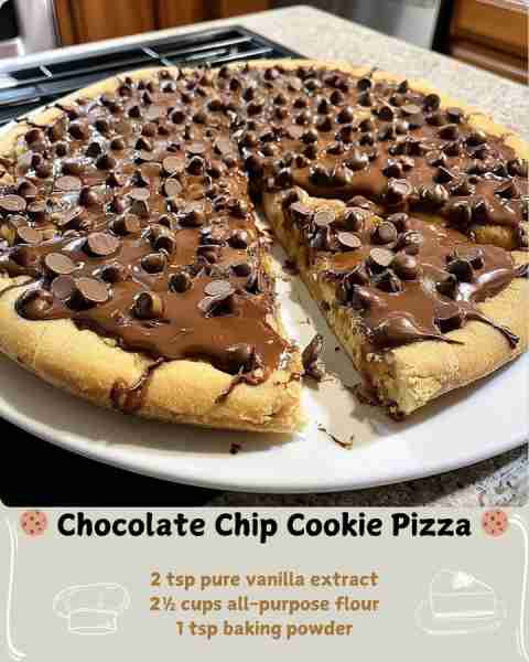 🍪 Chocolate Chip Cookie Pizza 🍪 Ingredients: 1 cup (2 sticks) unsalted butter, softened ¾ cup gran...