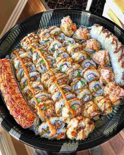 Yummy Sushi plate 🍱🍱