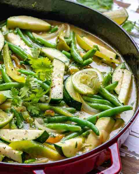 Green Bean Curry is a SPECTACULAR way to get your greens in! Ultra flavorful and SUPER delicious veg...