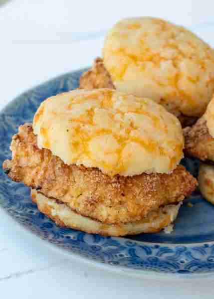 These delicious chicken biscuit sandwiches are gluten-free, low-carb, and freezer-friendly for a gre...