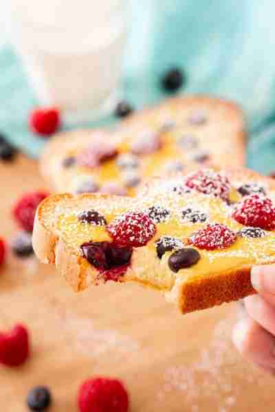 🍞🥚🍯 Looking to try the delicious breakfast idea that's been trending on TikTok? Try this Yogurt T...