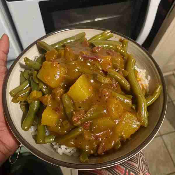 Vegan Spicy Smothered Green Beans Over Rice
