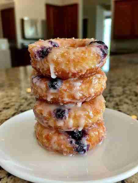 Keto Blueberry Glazed Donuts Ingredients For the donuts: 1 ½ cups almond flour ¼ cup coconut flour 2...
