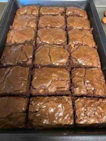 Homemade Fudge Brownies: Rich, Gooey, and Irresistible Recipe below 💬 👇