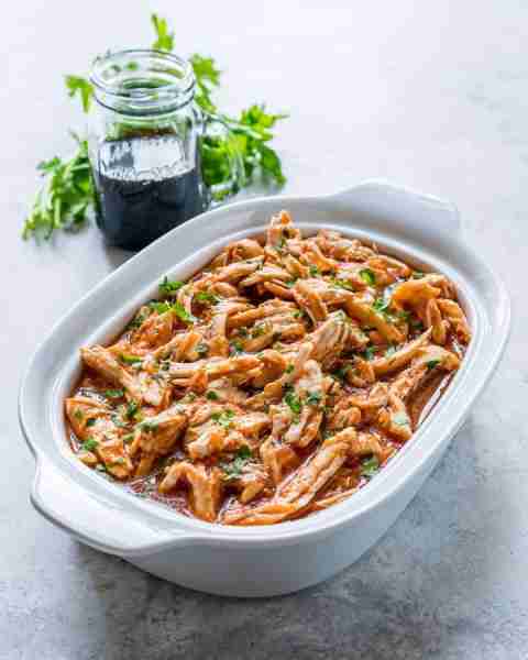 #MealPrep must-make alert - our 3-Ingredient Crock Pot Pulled Chicken recipe! ❤️ This recipe is a ti...