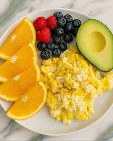 Ingredients: 🥗 Orange 🍊 Egg 🥚 Strawberry 🍓 Blueberries á Avocado 🥑