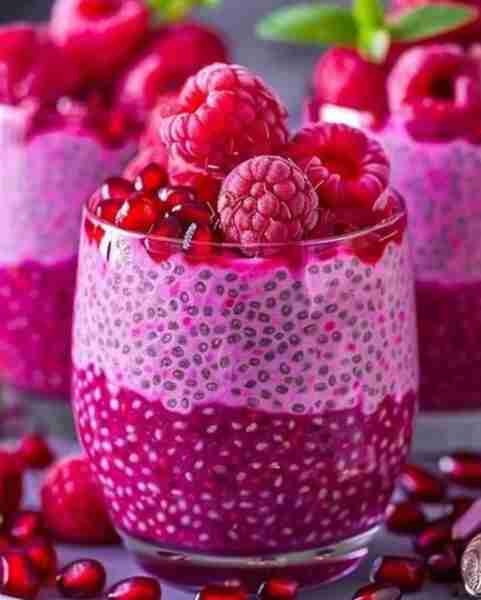 Refreshing Pomegranate Raspberry Chia Pudding Ingredients: 1 cup unsweetened almond milk (or preferr...