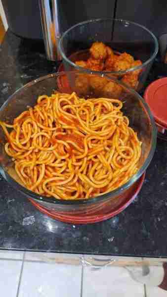 85 grams of regular pasta is NOT a lot! Old me would have eaten double, maybe triple, the serving si...