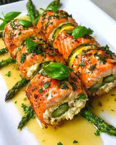 Lemon Basil Salmon Rolls Tender salmon wrapped around a creamy lemon-basil ricotta filling – elegant...