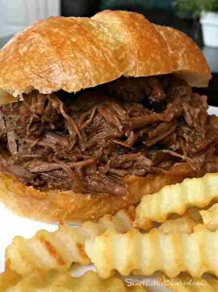 Best-Ever Slow Cooker BBQ Beef Sandwiches! 💖 Simple to make, so good. The best ever! 💖 RECIPE BELOW!
