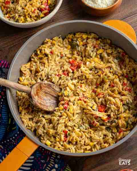 https://www.slimmingeats.com/blog/one-pot-creamy-cheesy-spicy-corn-orzo This One Pot Creamy Cheesy S...