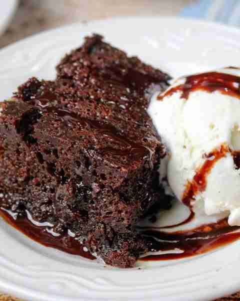 I always wanted to make a cake in a Crock Pot. So now I do! The smell of this cake will drive you cr...