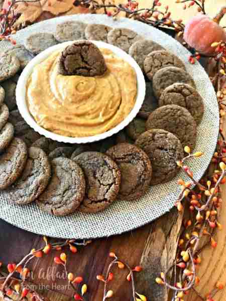 🥄 Spice Cookies with Pumpkin Dip! 🧡🍂 Soft and chewy spice cookies surround a bowl of pumpkin dip...