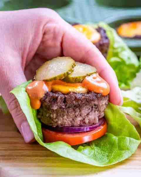 A fun twist on the classic cheeseburger experience with these adorable Cheeseburger Cups! With lean...