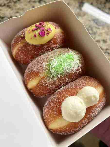 Homemade Keto Donuts (Sugar-Free, Filled) Ingredients For the Donuts: 1 ½ cups almond flour ¼ cup co...