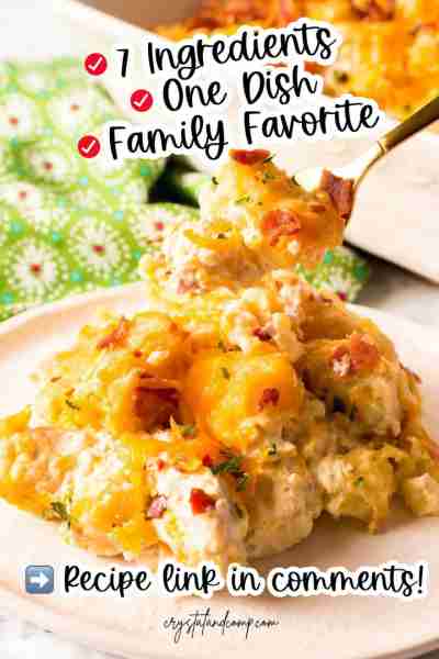 🐔 CRACKED OUT CHICKEN TATER TOT CASSEROLE This is an easy and comforting dinner idea. RECIPE LINK...