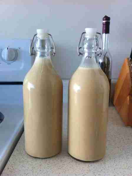 ✨ Homemade Vegan Condensed Milk ✨ Creamy, sweet, and completely dairy-free! Perfect for vegan baki...