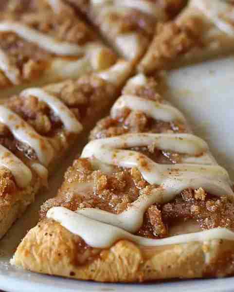Cinnamon Sugar Pizza Recipe Ingredients For the Sugar Crumb Crispies: 1/4 cup cold butter, cubed 1/4...