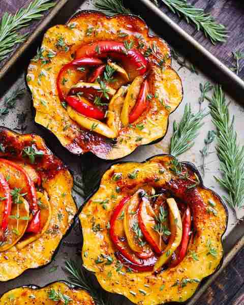 🍏🍎 Apple Stuffed Acorn Squash 🍁This will be your new favorite Thanksgiving Side Dish!🍁