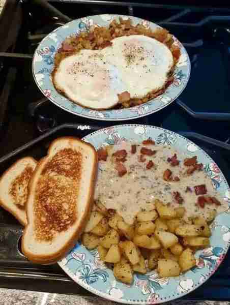 My 10 pts brunch for today. Before I get judged for the pts this my lunch. My dinner is going to be...