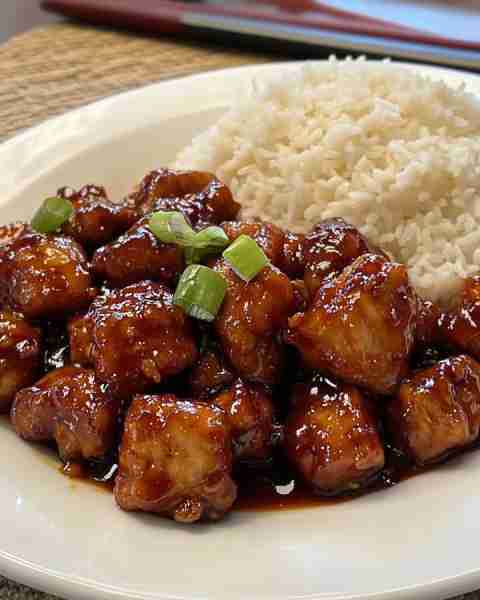 My husband can't get enough of this homemade recipe—better than the restaurant!. Full recipe 👇 💬