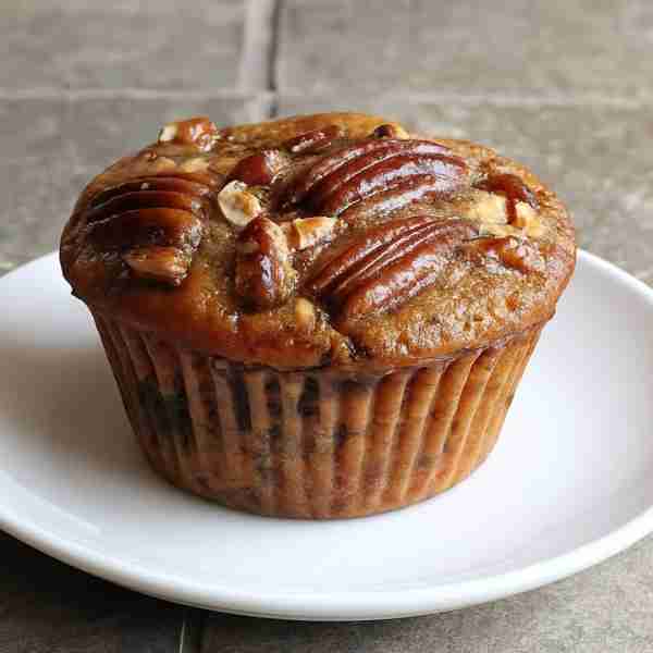 Pecan Pie Muffins This deesviral recipe is a bite-sized version of pecan pie, baked into soft, butte...