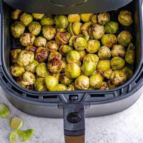 Air-Fried Brussels Sprouts - Easy for a quick, weeknight dinner or #MealPrep