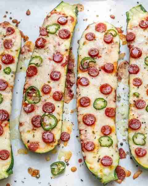 Spicy Zucchini Pizza Boats 🍕 Here’s a spicy spin on a favorite…just to mix things up a bit for our...