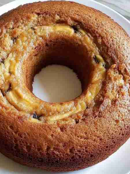 Apple Bundt Cake Recipe Ingredients: 3 cups all-purpose flour 2 cups sugar 1 cup vegetable oil (or m...