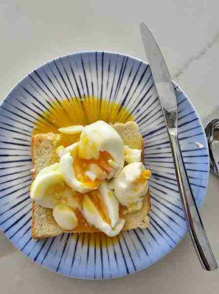 I can’t find the original post now but the lady who recommended soft boiled eggs for 7 minutes on ai...