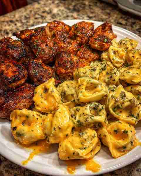 Cheesy Garlic Cajun Chicken Tortellini with Velveeta Sauce Ingredients: 1.5 lbs boneless, skinless c...
