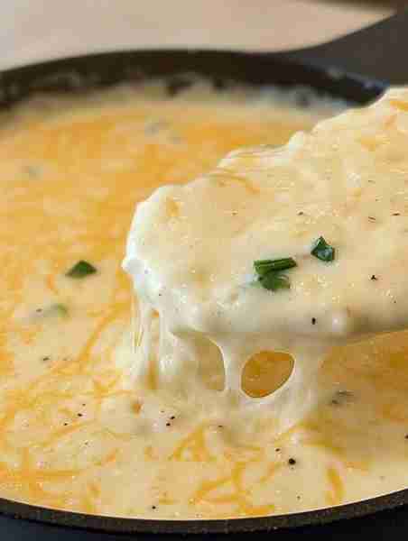 Mexican Restaurant Cheese Dip - Don't LOSE this Recipe 😋 Ingredients 1/2 pound White American Chees...