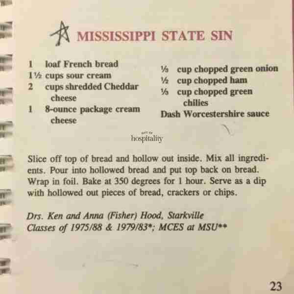 Can't go wrong with a bread boat full of cheese! 🧀