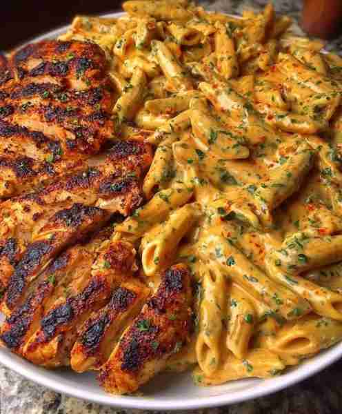 Chicken Pasta with Mexican Cheese Sauce 🧀🍖🌶️🧄 😋 Ingredients Penne Pasta Boneless, skinless chick...