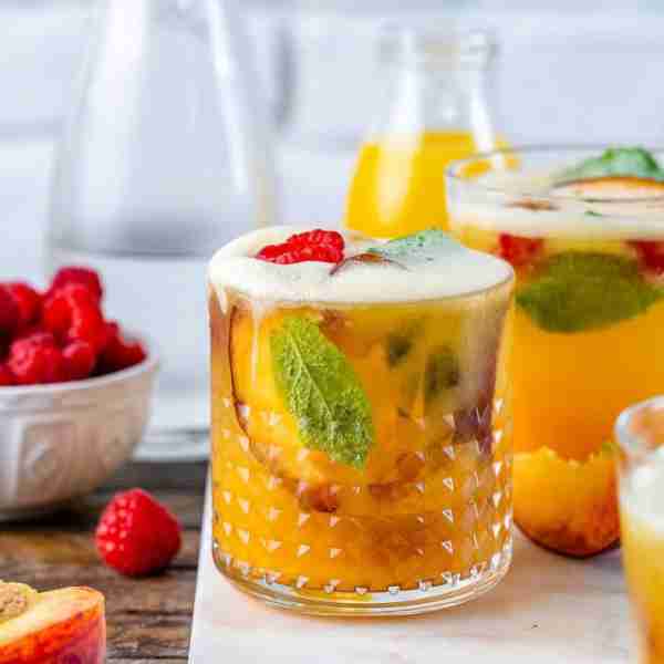 Enjoy your weekend with our Alcohol-Free Ripe Peach Coolers! 🍑🌱🍹 If you’ve ever eaten a ripe-juic...