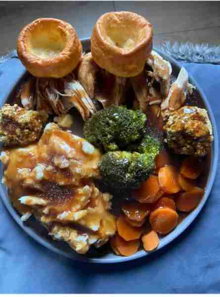 A lazy chicken dinner, been ill 👌 #fblifestyle