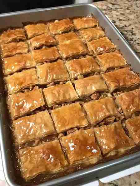 Christmas Baklava - Don't LOSE this Recipe 😋 Ingredients 1/2 pound chopped pecans 1/2 pound chopped...