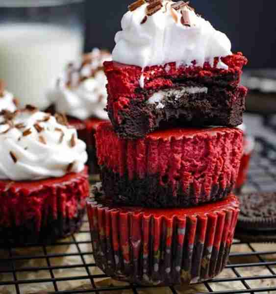 Incredible Mini Red Velvet Oreo Cheesecakes!💖 These are Literally Heaven in Every Bite! 💖 RECIPE B...