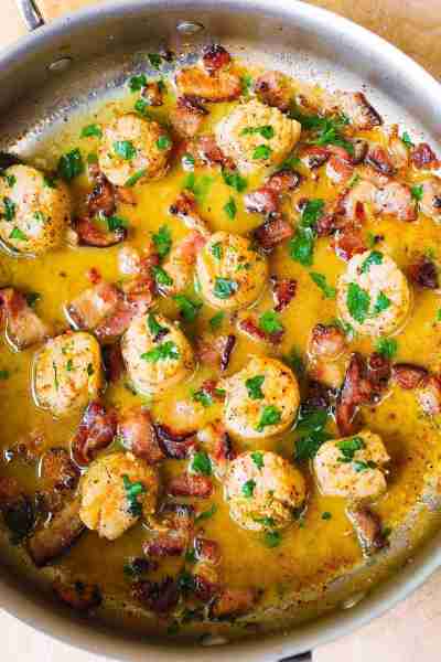Bacon Scallops with Lemon Butter Sauce. 🍋🥓You can also use shrimp 🍤 🍤