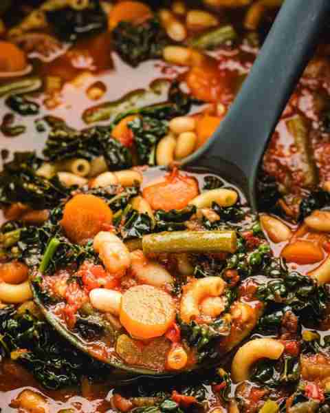 🧡Healthy Vegetarian Minestrone Soup🧡