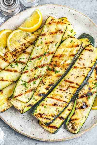 https://www.spendwithpennies.com/grilled-zucchini/ This grilled zucchini recipe is a quick side dish...