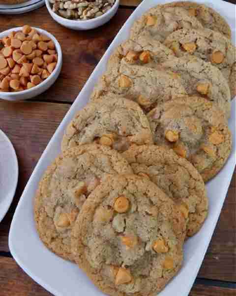 PUMPKIN SPICE COOKIES! 🍪 These pumpkin spice cookies are loaded with the classic flavors of fall in...