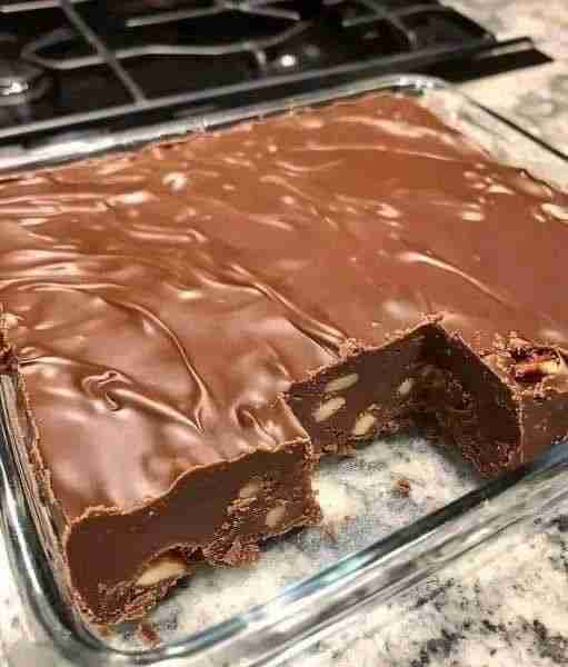 This super delicious fudge really does take just 5 minutes to prepare. It can be served as a side di...