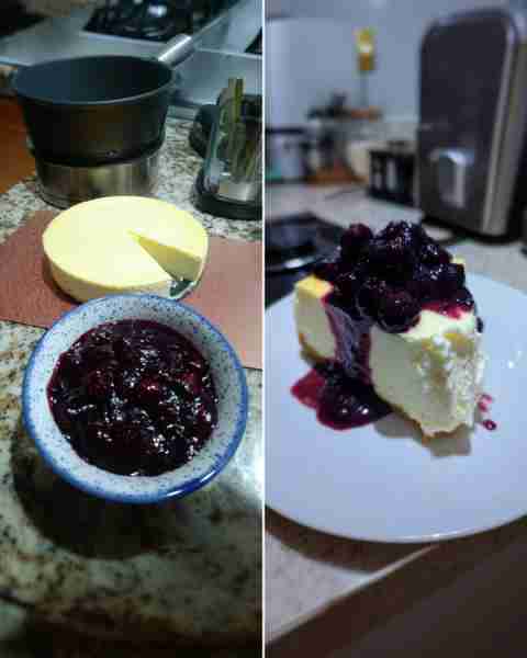 Keto Cheesecake with Blueberry Compote 🧂 Ingredients For the Cheesecake: 16 oz (2 blocks) cream che...