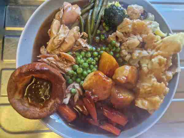 Roast pork with all the trimmings 🐷🐽😋 #fblifestyle