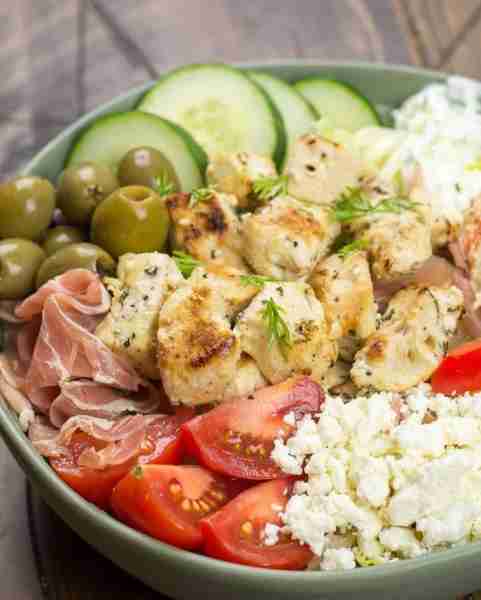 Try these Greek Chicken Power Bowls that are perfect for a low-carb dinner or easy, healthy meal pre...