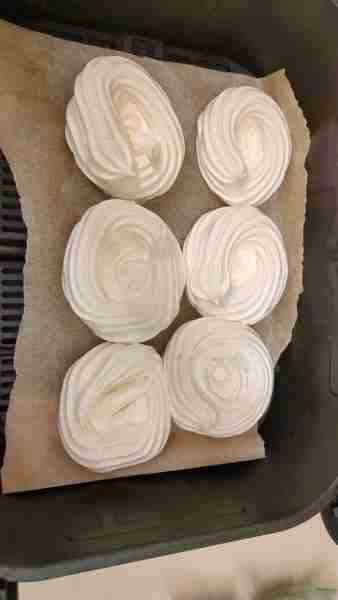 Had 3 egg whites left after making passion fruit curd. Thought I would have a go at meringues in the...